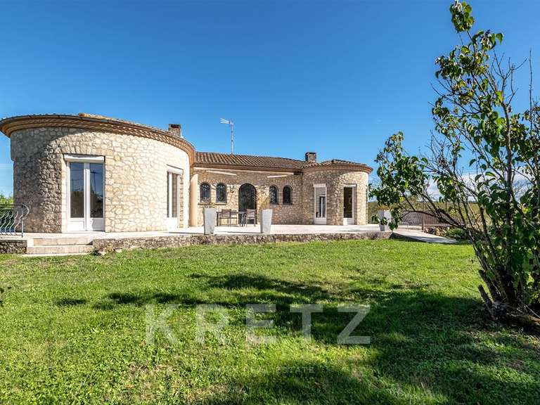 Château Eynesse - 24 chambres - 1300m²