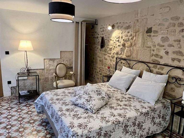 Maison Eyragues - 335m²