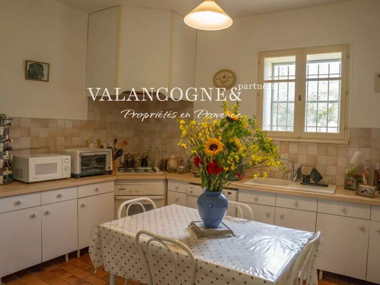 Maison Eyragues - 13 chambres - 695m²