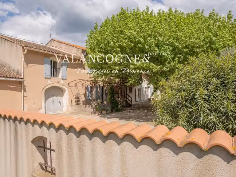 Maison Eyragues - 13 chambres - 695m²