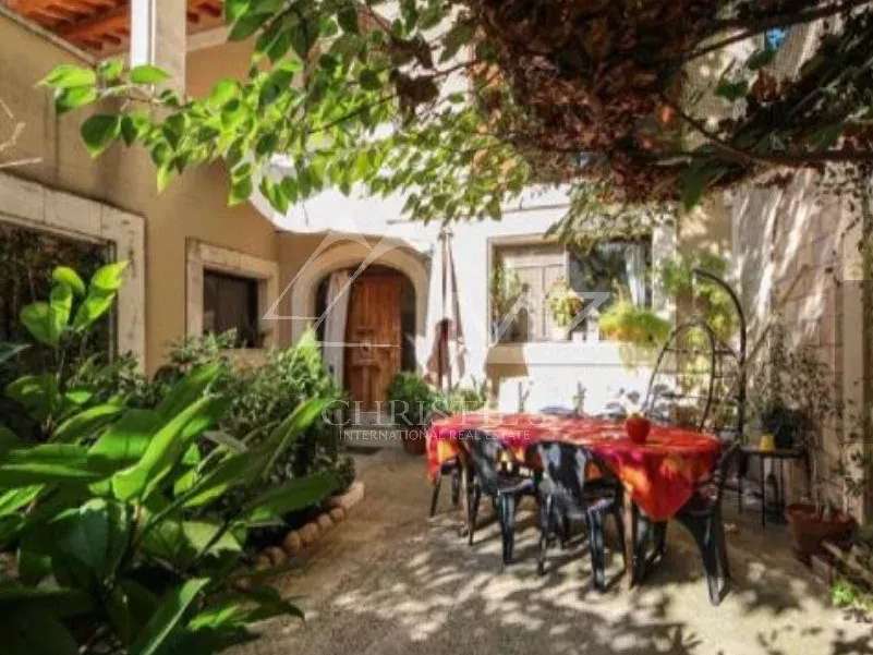 Maison Eyragues