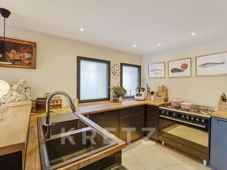 Maison Eyragues - 5 chambres - 211m²