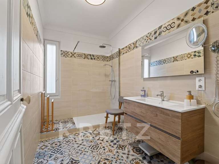 Maison Eyragues - 5 chambres - 211m²