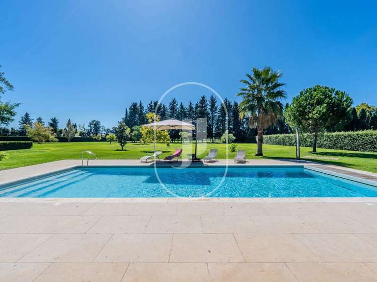 House Eyragues - 6 bedrooms - 320m²