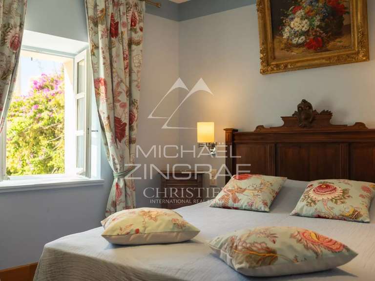 Maison Eyragues - 4 chambres - 211m²
