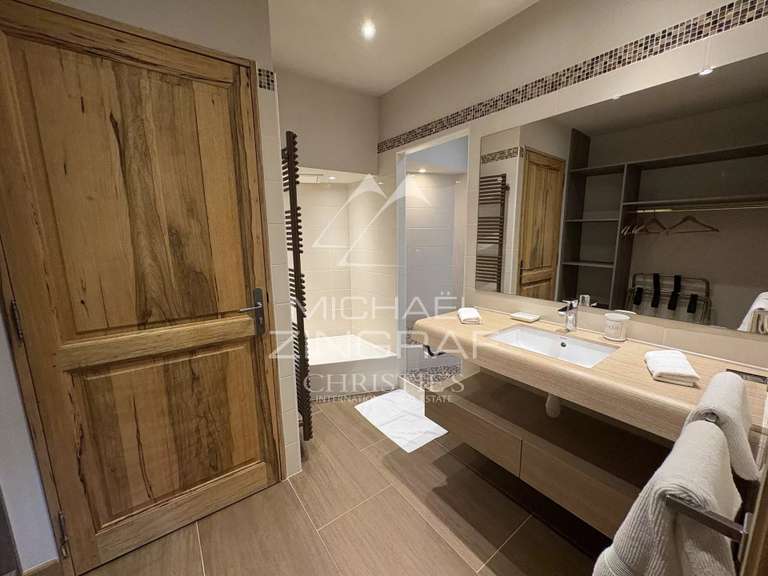 Maison Eyragues - 4 chambres - 211m²