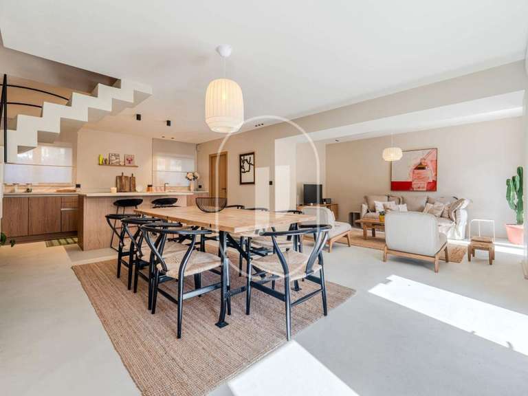 Maison Eyragues - 4 chambres - 120m²