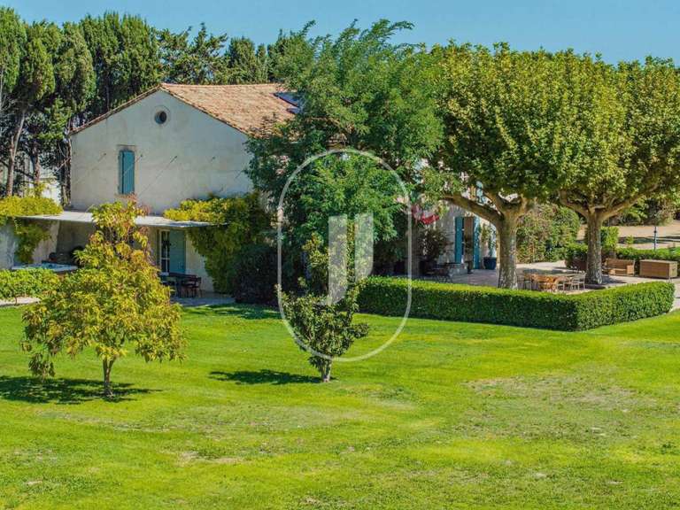 Maison Eyragues - 6 chambres - 320m²