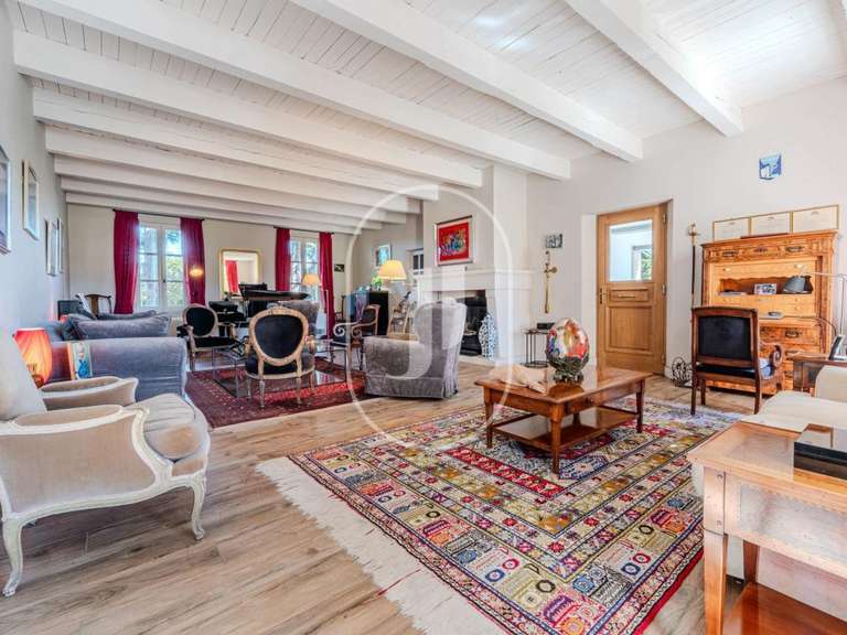 Maison Eyragues - 6 chambres - 320m²