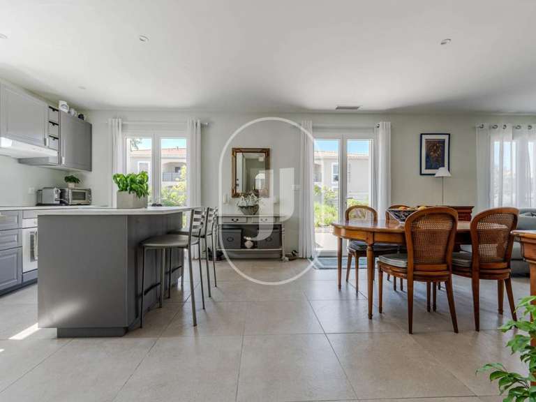 Maison Eyragues - 3 chambres - 100m²