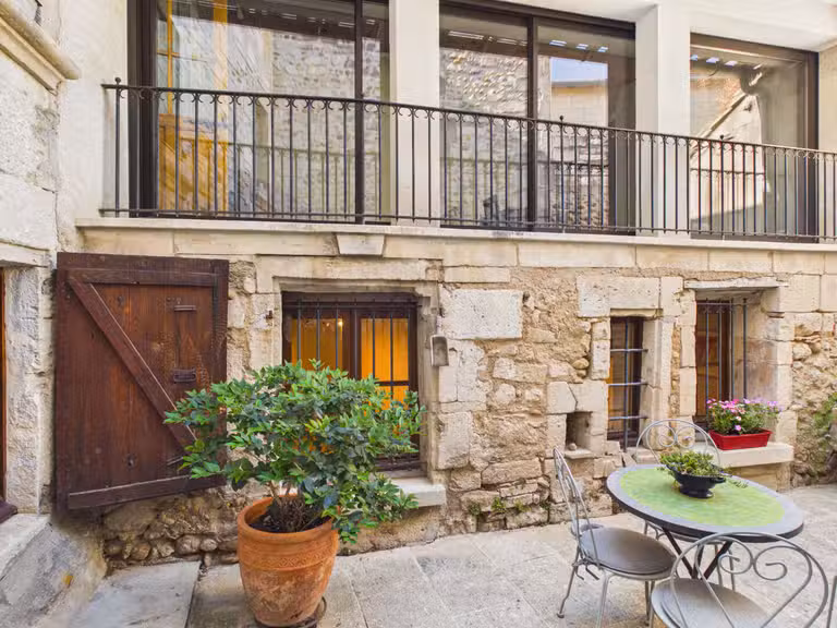 Maison Eyragues - 5 chambres - 268m²