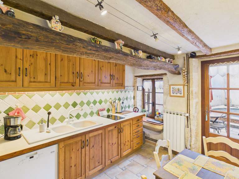 House Eyragues - 5 bedrooms - 268m²