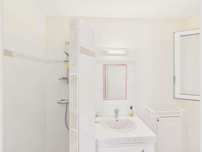 House Eyragues - 4 bedrooms - 233m²