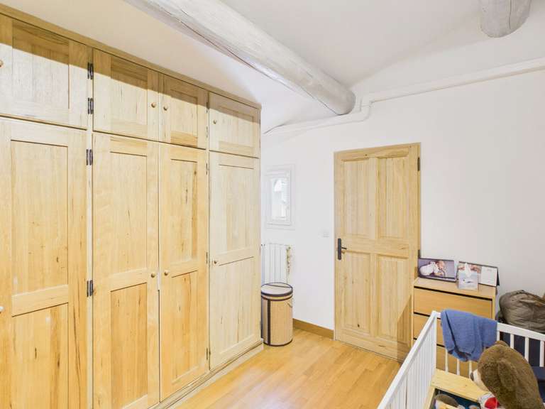 House Eyragues - 4 bedrooms - 233m²