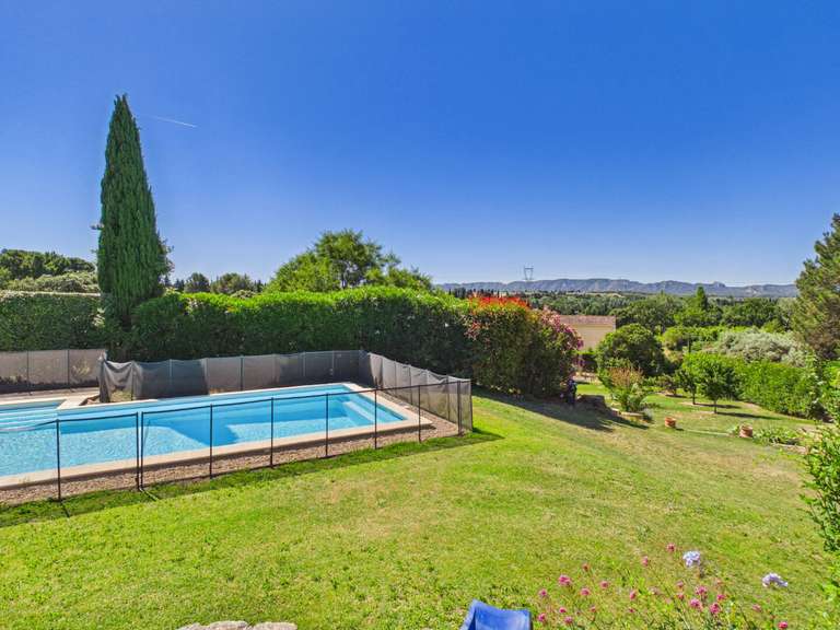 House Eyragues - 4 bedrooms - 233m²