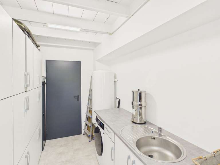 House Eyragues - 3 bedrooms - 138m²