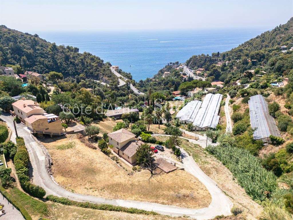 Terrain Èze
