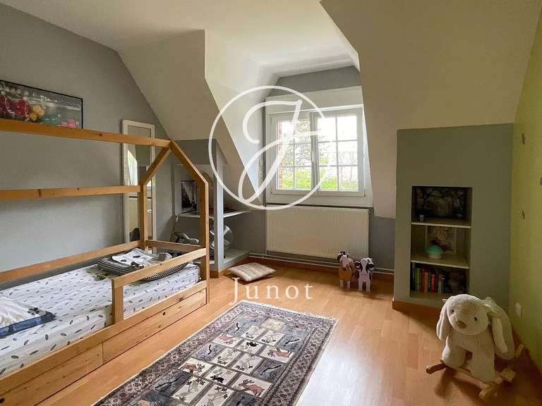 Maison Faches-Thumesnil - 4 chambres - 161m²