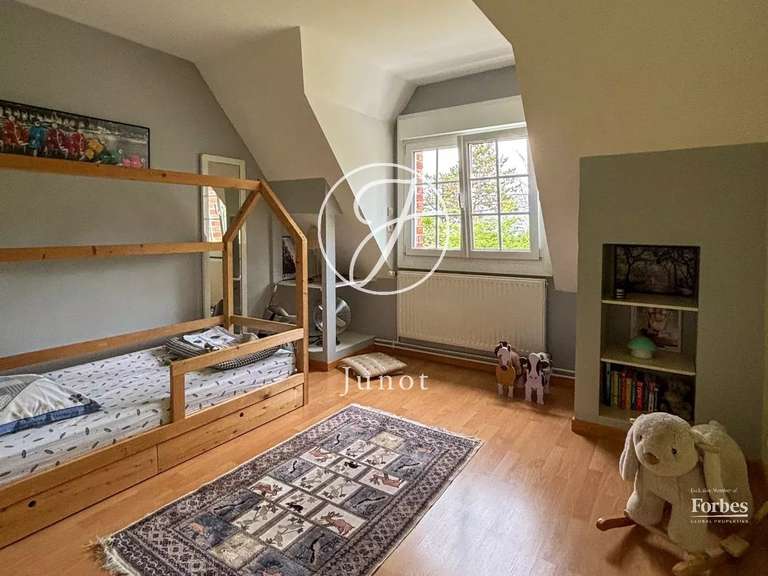 Maison Faches-Thumesnil - 4 chambres - 161m²