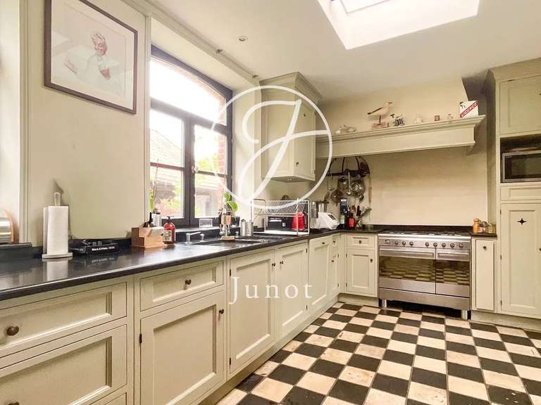 House Faches-Thumesnil - 4 bedrooms - 250m²