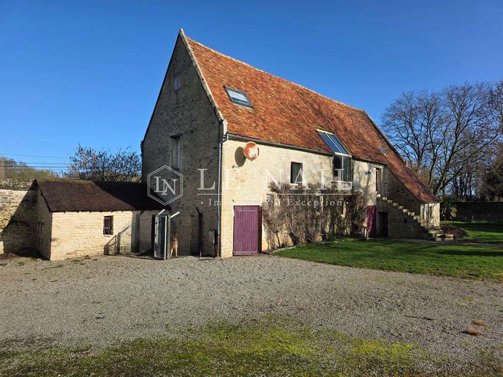 Manor Falaise