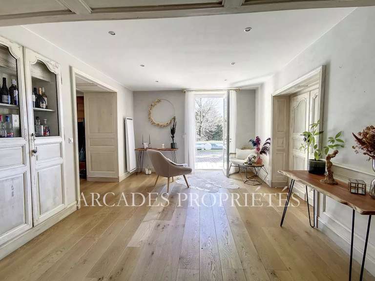 Maison Fargues-Saint-Hilaire - 3 chambres - 163m²