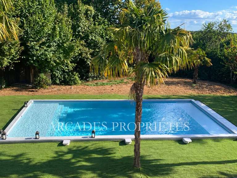 Maison Fargues-Saint-Hilaire - 3 chambres - 163m²