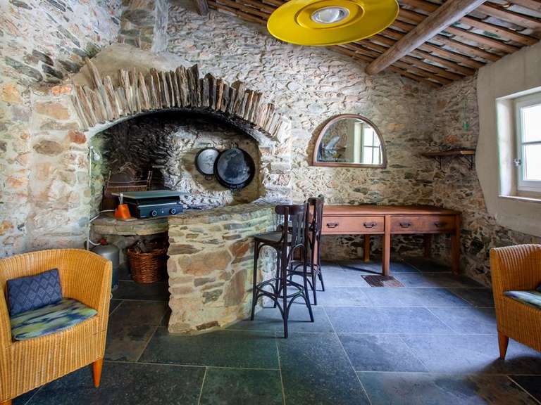 Maison Faugères - 10 chambres - 700m²