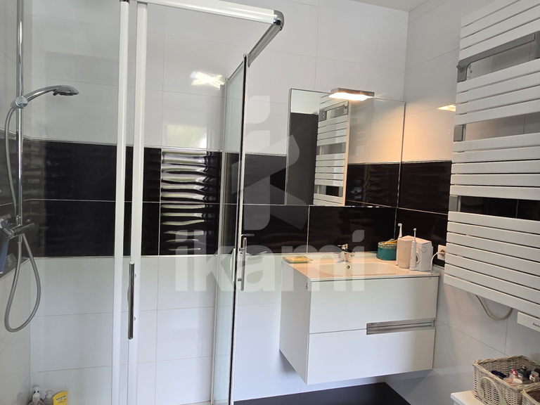 Maison Faverges-Seythenex - 4 chambres - 156m²
