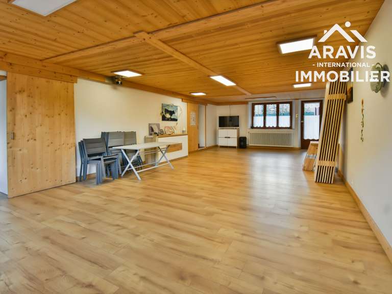 Maison Faverges-Seythenex - 6 chambres - 393m²