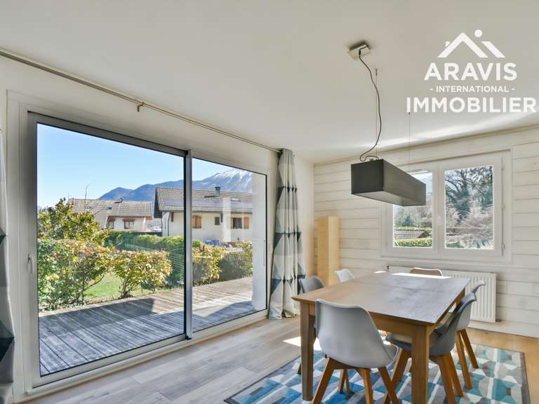 House Faverges-Seythenex - 5 bedrooms - 145m²