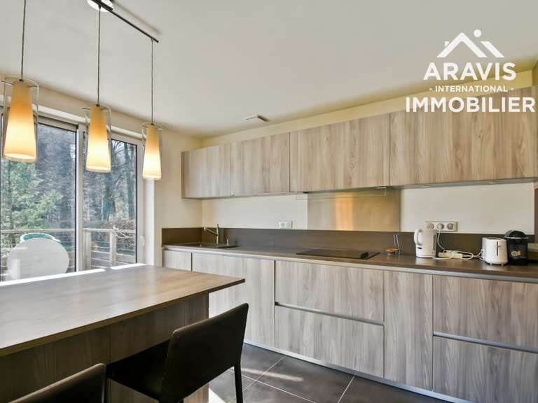 House Faverges-Seythenex - 5 bedrooms - 145m²