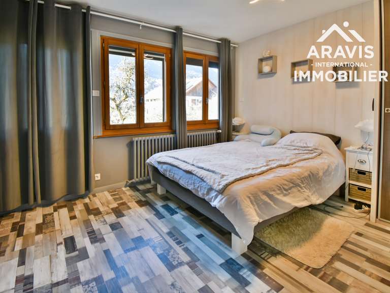 Maison Faverges-Seythenex - 6 chambres - 393m²