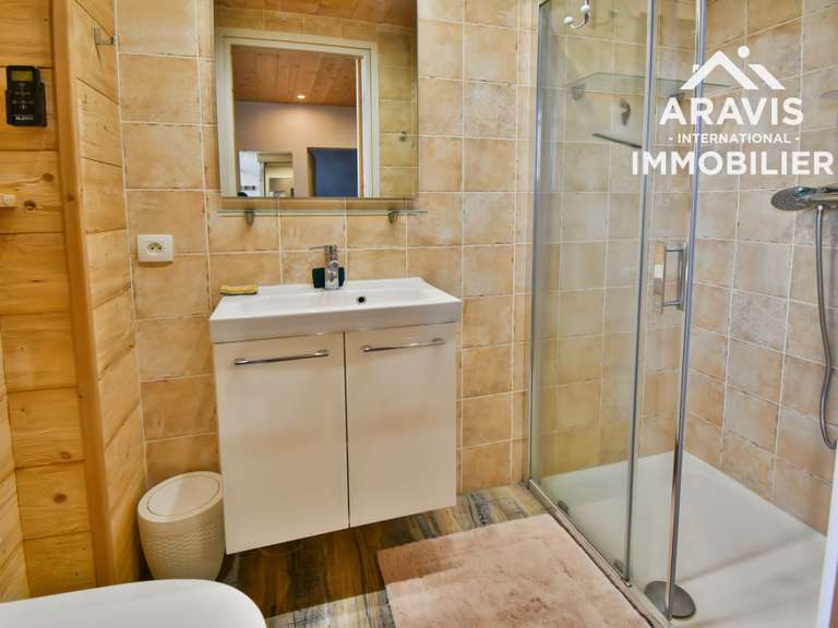 Maison Faverges-Seythenex - 6 chambres - 393m²