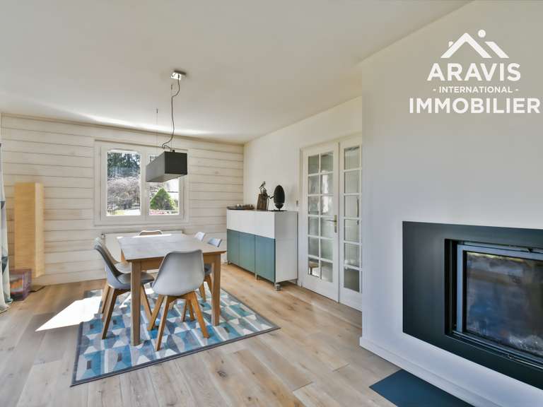 Maison Faverges-Seythenex - 5 chambres - 145m²