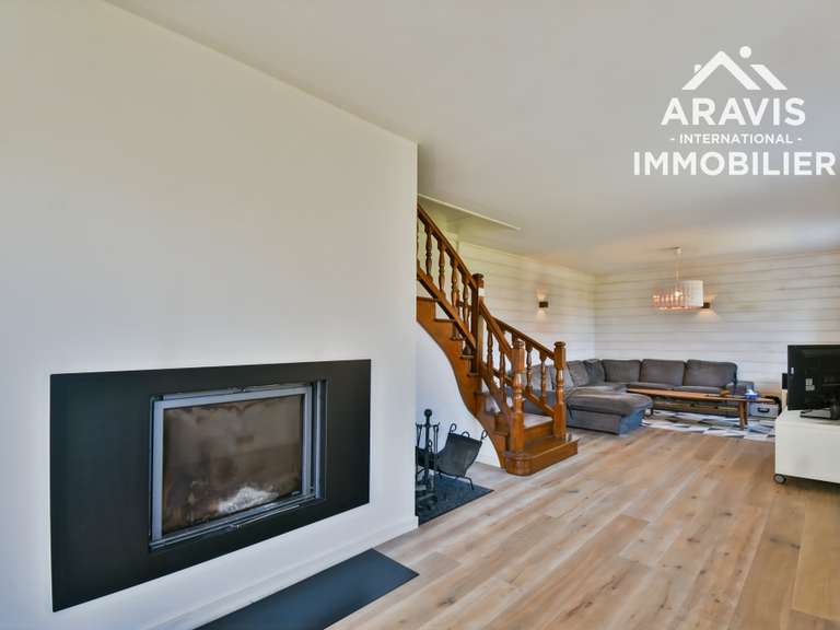 Maison Faverges-Seythenex - 5 chambres - 145m²