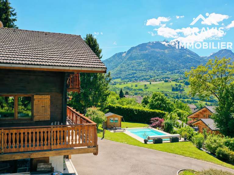 Maison Faverges-Seythenex - 4 chambres - 199m²