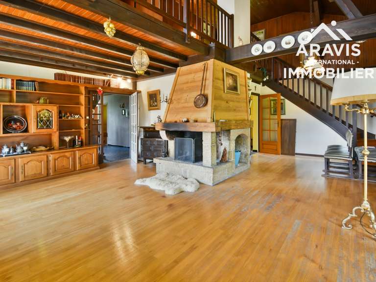 Maison Faverges-Seythenex - 4 chambres - 195m²