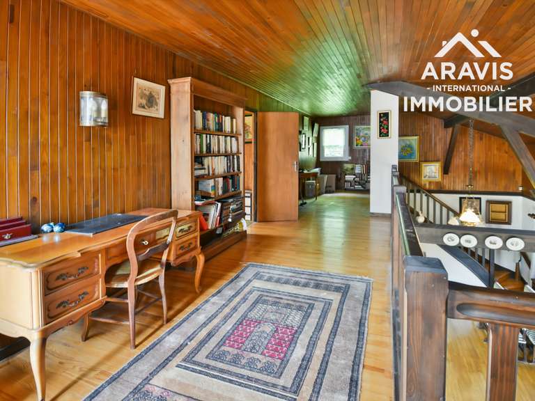 Maison Faverges-Seythenex - 4 chambres - 195m²