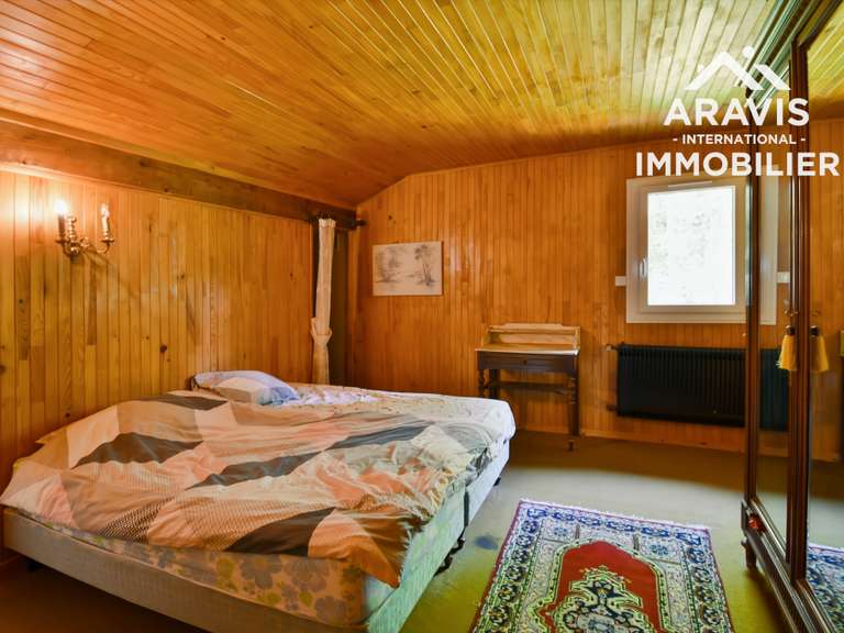 Maison Faverges-Seythenex - 4 chambres - 195m²