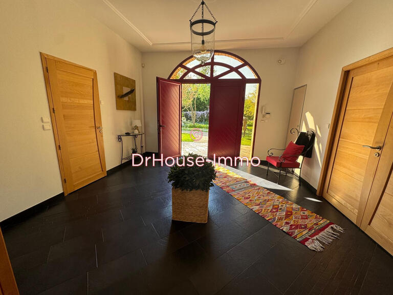 Villa Favrieux - 5 bedrooms - 458m²