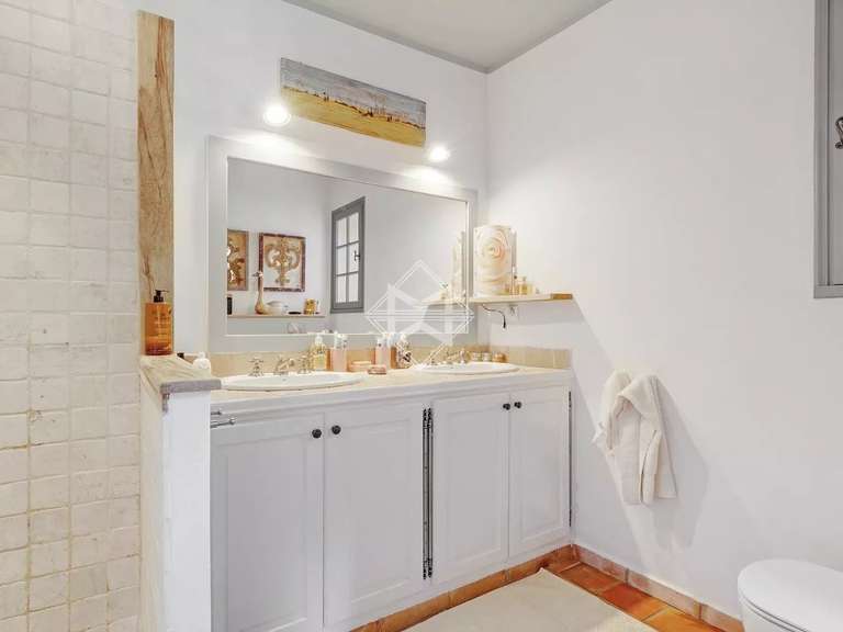 Maison Fayence - 5 chambres - 302m²