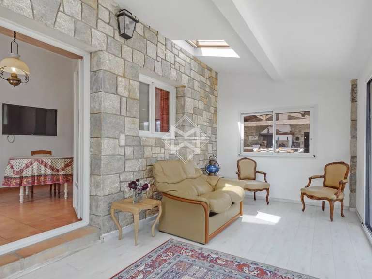 Maison Fayence - 4 chambres - 180m²