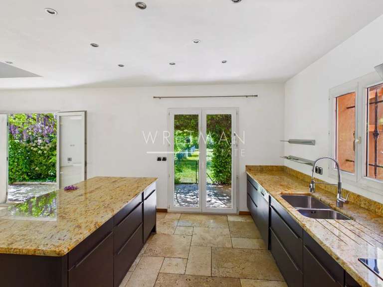 Maison Fayence - 5 chambres - 190m²