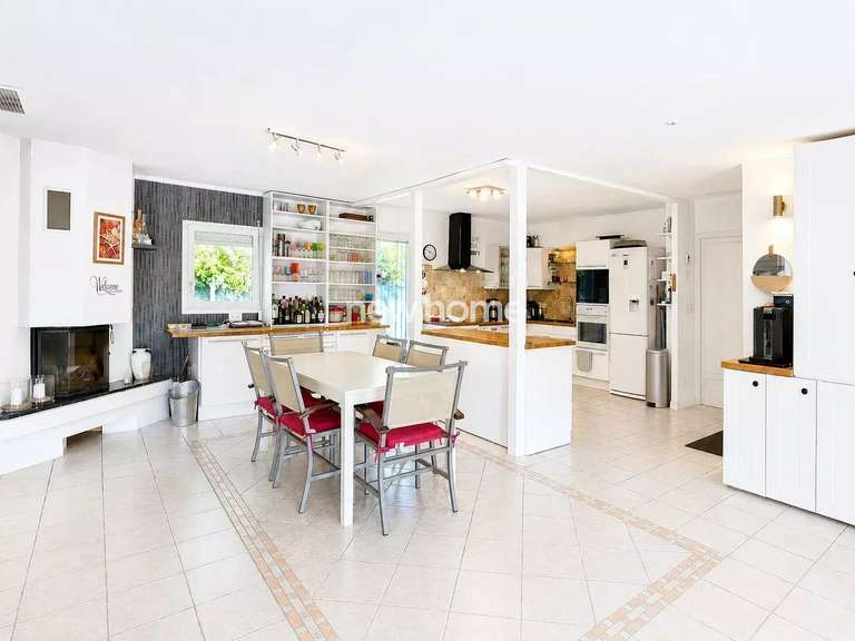 Maison Fayence - 5 chambres - 256m²