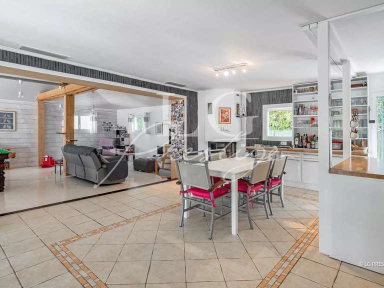 Maison Fayence - 5 chambres - 206m²