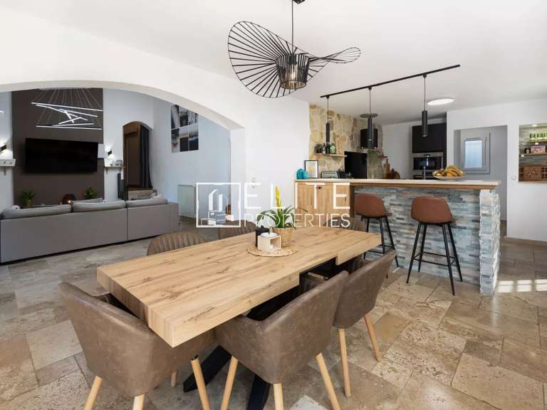 Maison Fayence - 4 chambres - 203m²