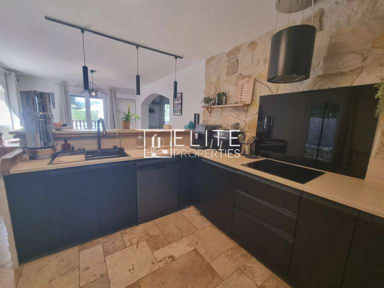 Maison Fayence - 4 chambres - 203m²