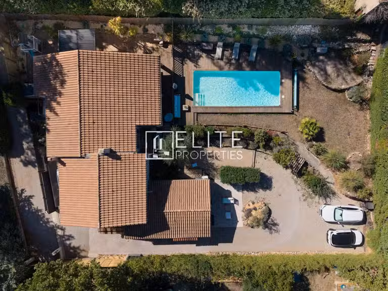 Maison Fayence - 4 chambres - 203m²
