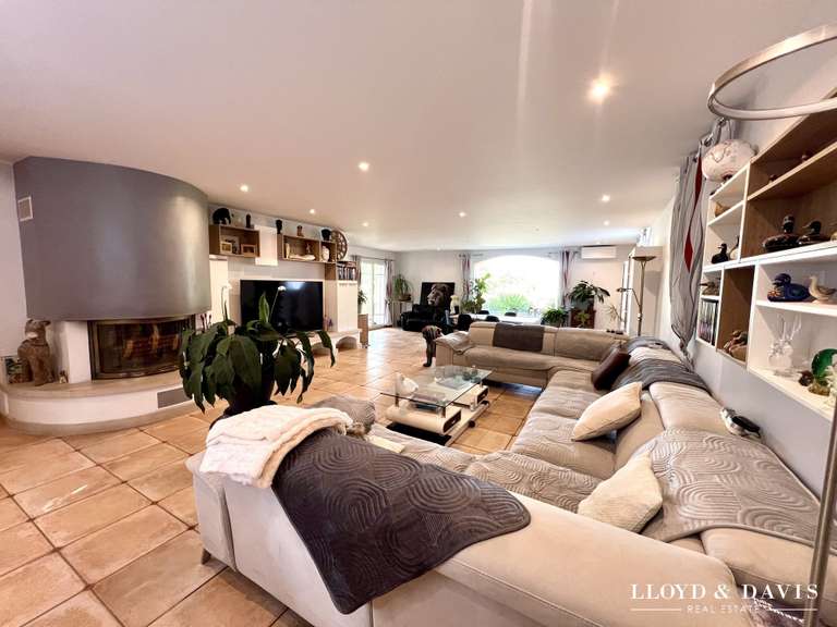 Maison Fayence - 4 chambres - 204m²